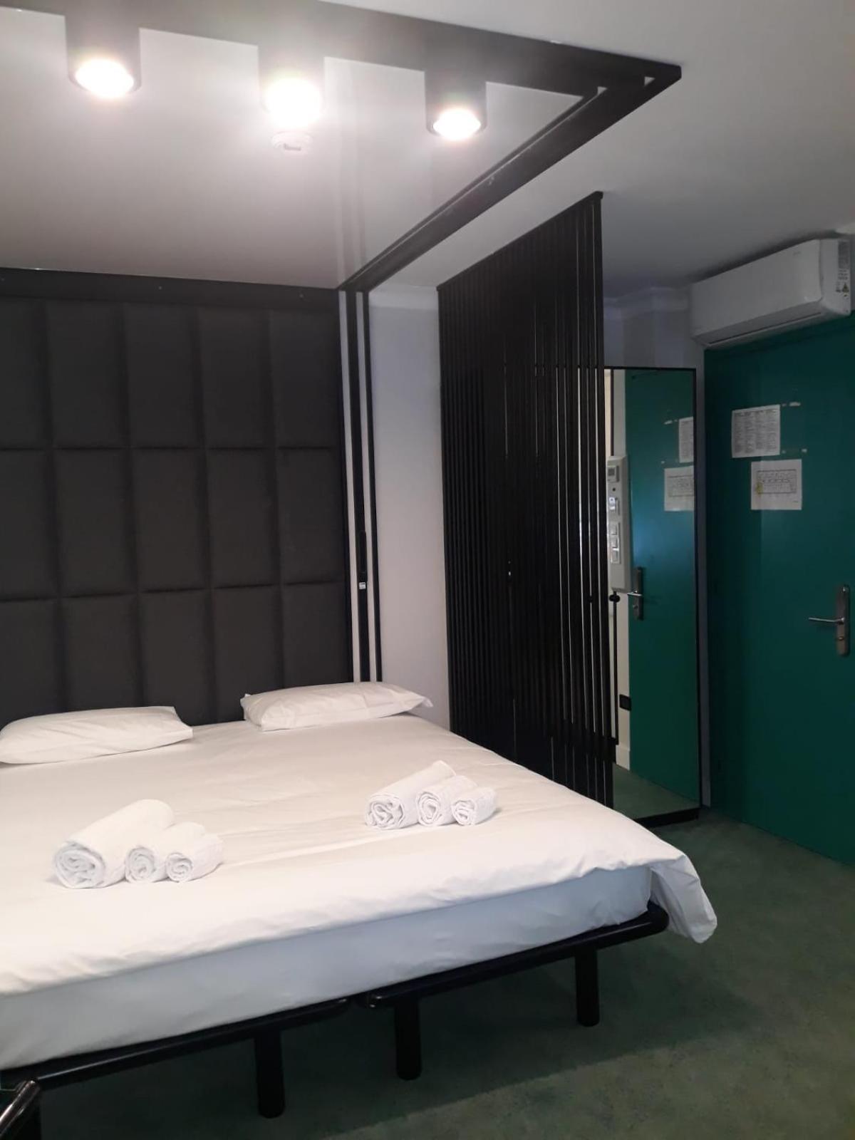 Hotel Celis Barcis Luaran gambar
